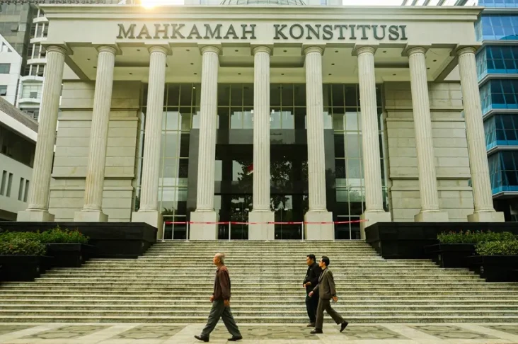 MK Diminta Putuskan...