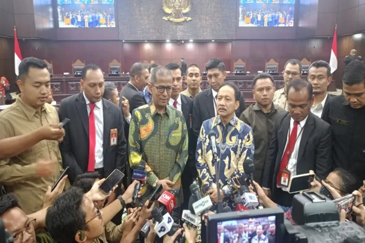 Pimpin MK, Suhartoyo...