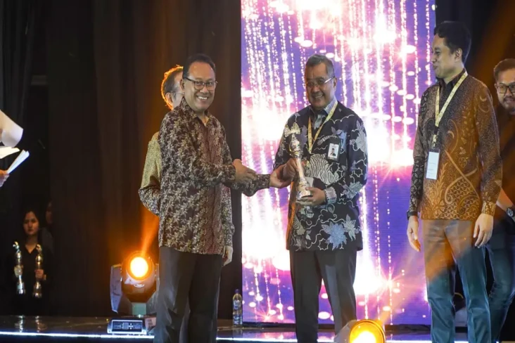 Realisasikan Komitmen...