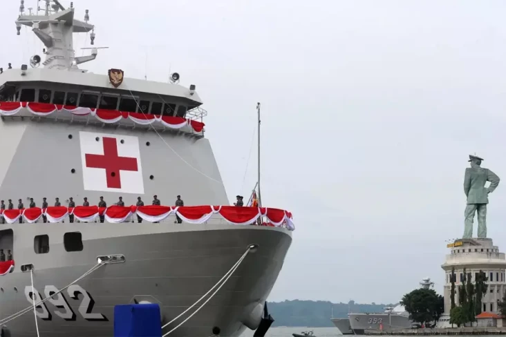 TNI AL Siapkan Kapal...
