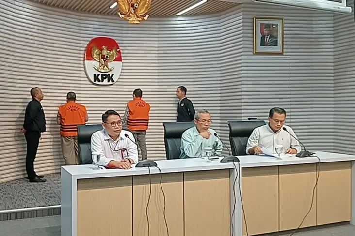 KPK Tetapkan 2 Tersangka...