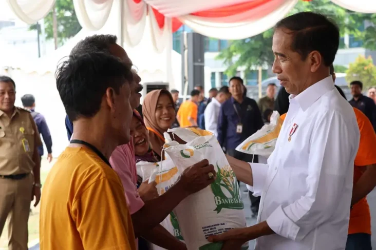 Bansos Beras 10 Kg Lanjut...