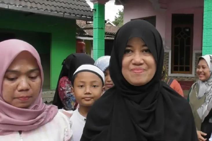 Nuning Kertopati Sarasehan...