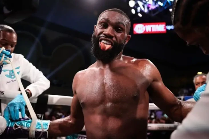 Jaron Ennis Juara IBF...