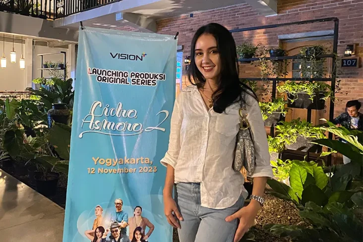 Main di Series Cidro...