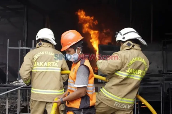 Rumah Sakit Omni Kebakaran,...