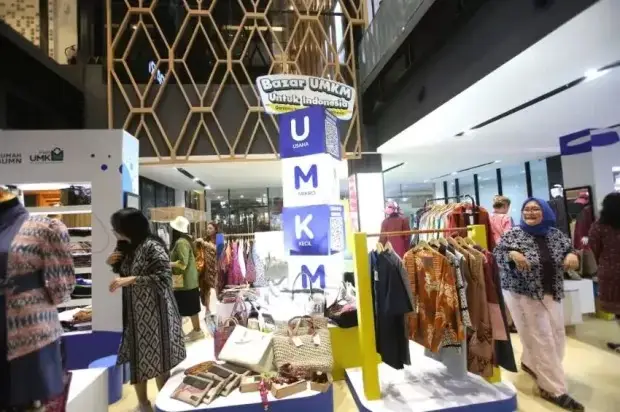 Penyaluran Kredit UMKM...