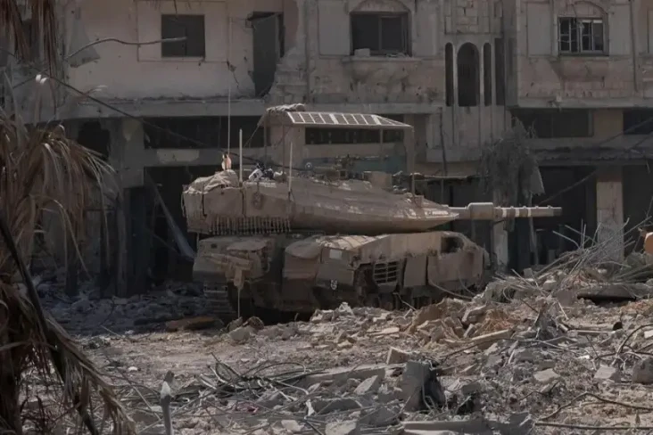 Hamas Hancurkan 160...