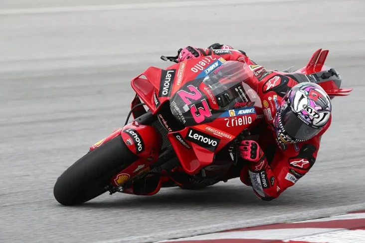Bastianini Juara MotoGP...