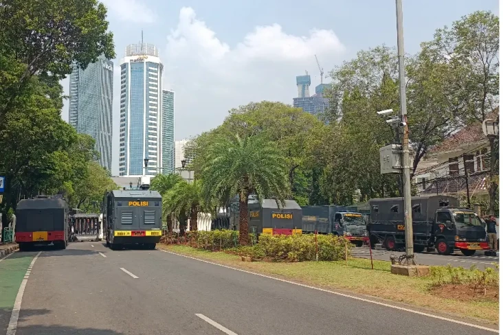 2.000 Personel TNI-Polri...