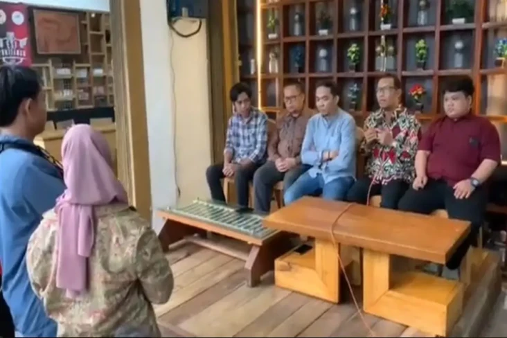 Ketua BEM UI Diintimidasi,...