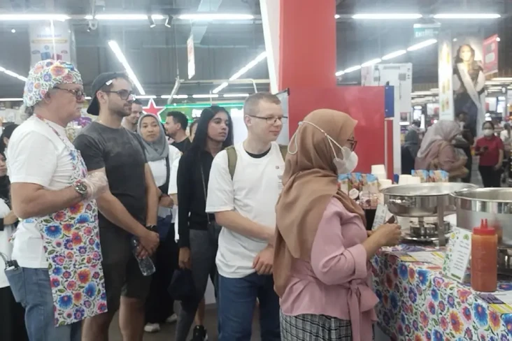 Berburu Kuliner Khas...