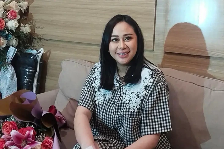 Melahirkan di Tanggal...