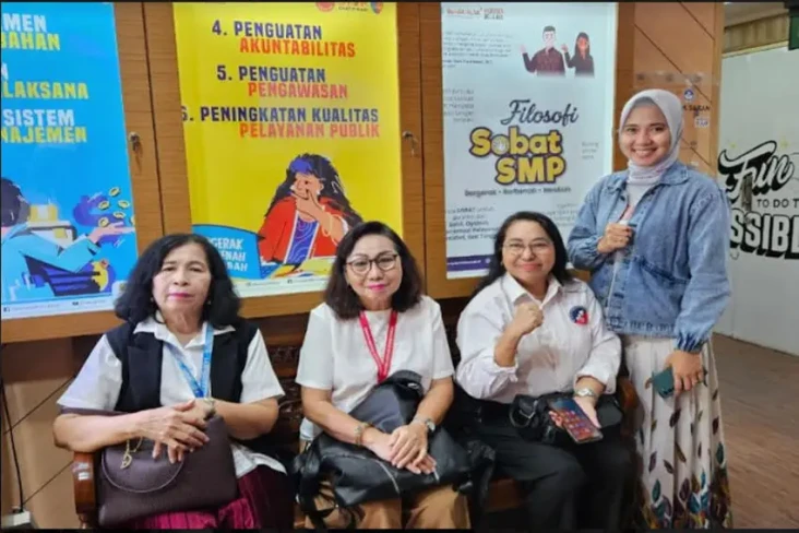 Perjuangkan Nasib Siswa...