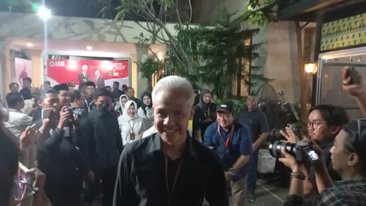 Bertolak ke KPU Hadiri...