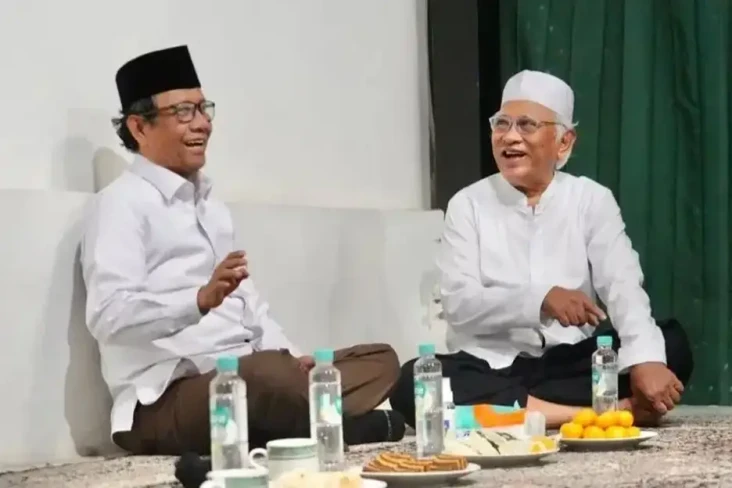 Mahfud MD Kunjungi Gus...