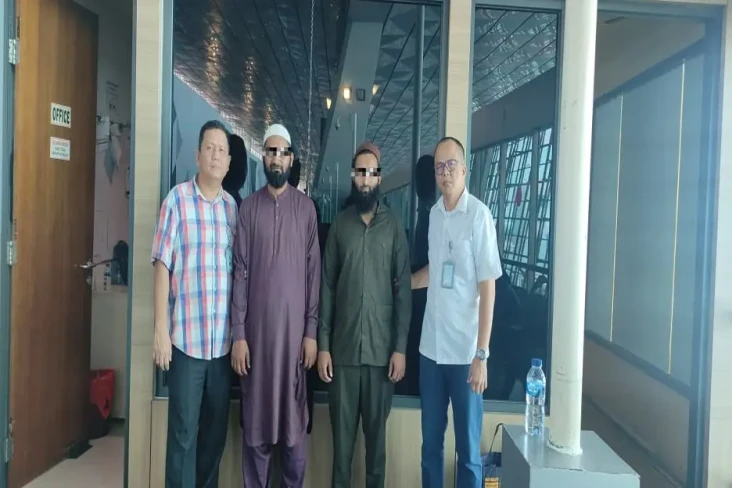 Mengemis di Indonesia,...