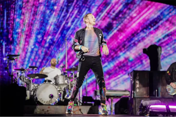 Chris Martin Kembali...