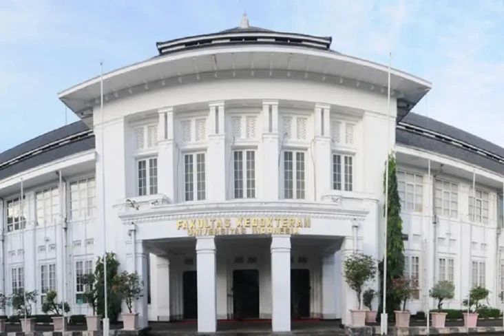 5 Perguruan Tinggi dengan...