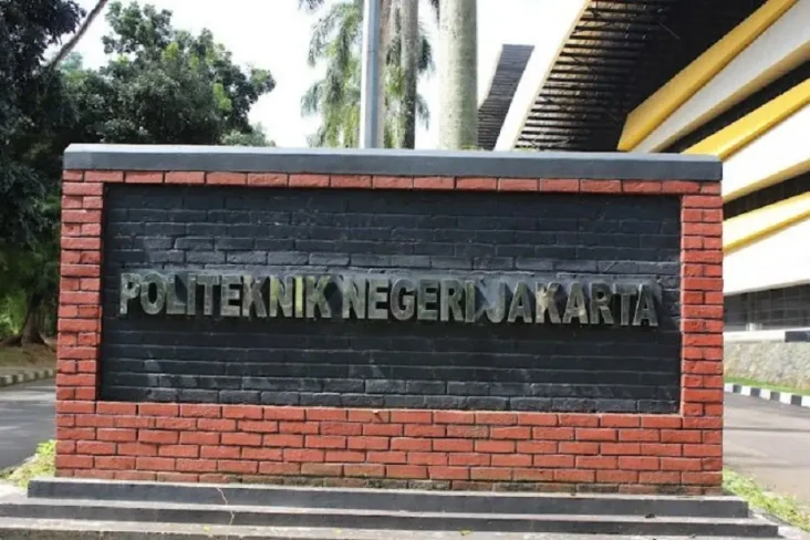 Mau Kuliah di Politeknik?...