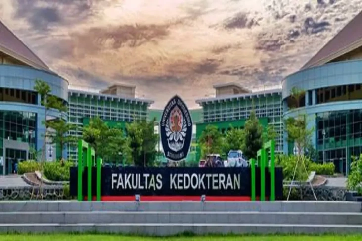 Biaya Kuliah Dokter...