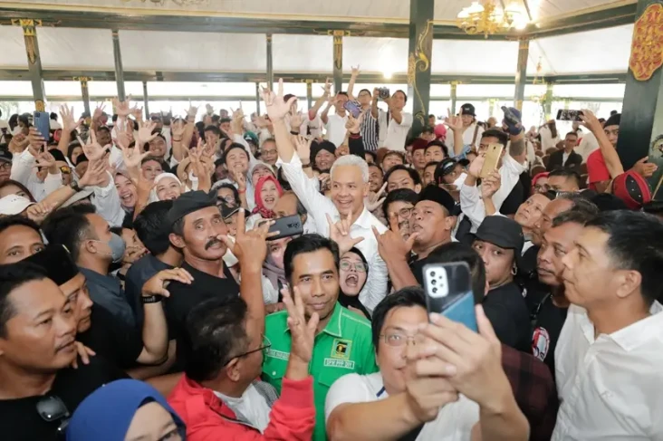 Bakar Semangat Relawan...
