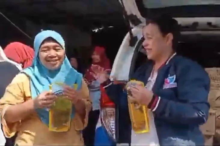Bantu Warga, Kartini...