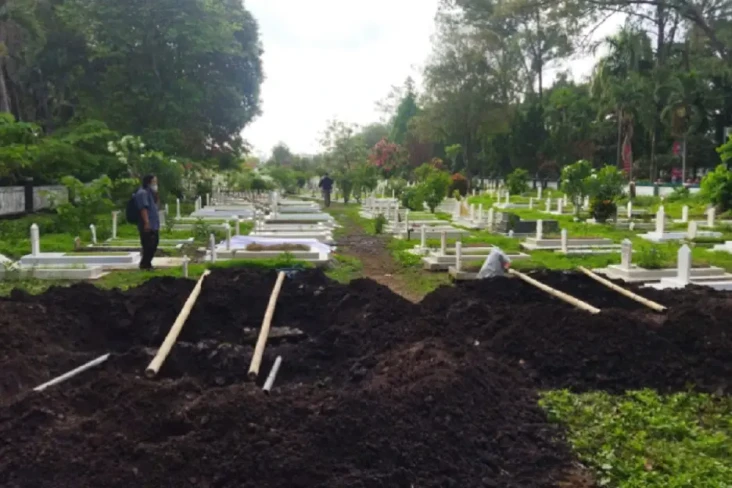 4 Korban Pesawat Super...