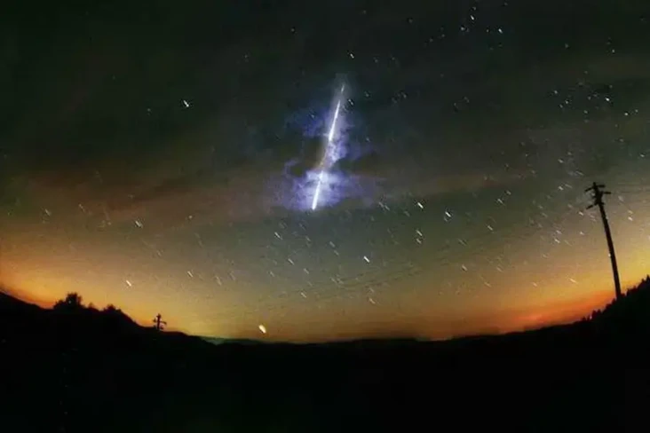 Siap-Siap, Hujan Meteor...