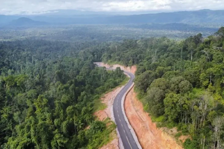 Buka Isolasi Papua Barat,...