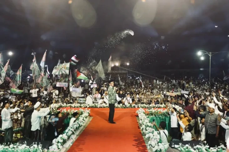 Mahfud MD Ajak Warga...