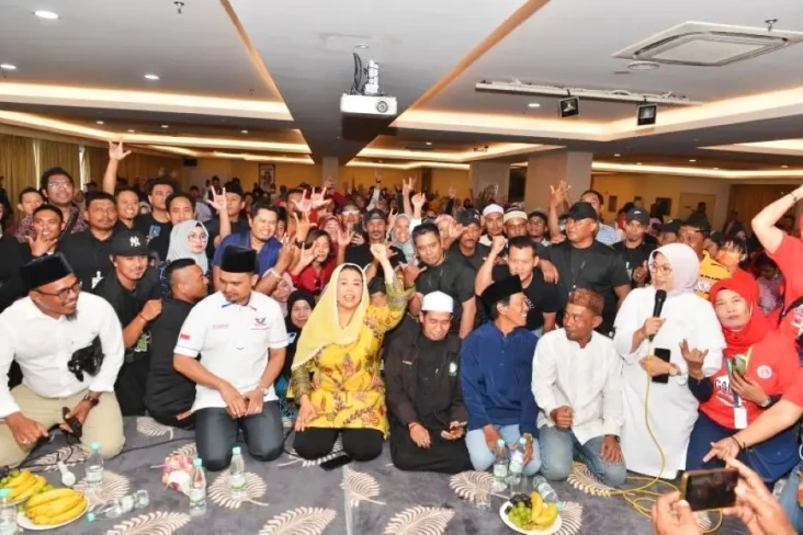 Temui Ribuan TKI di...