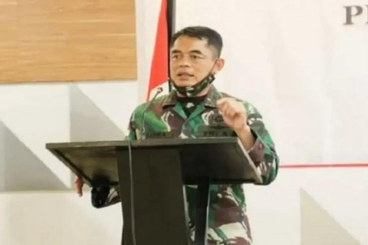 Profil Djaka Budi Utama,...