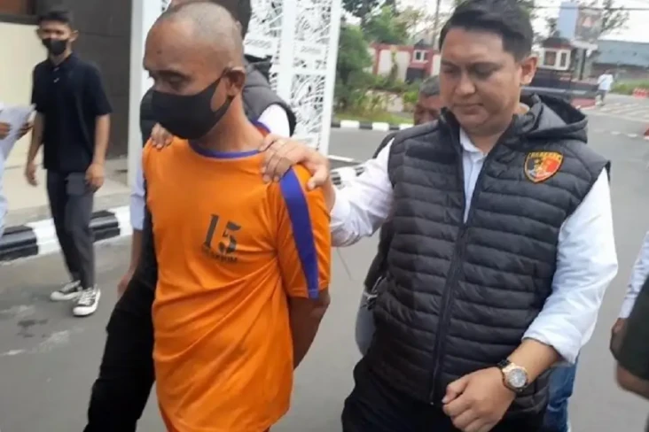 Bejat! Guru SD di Karawang...