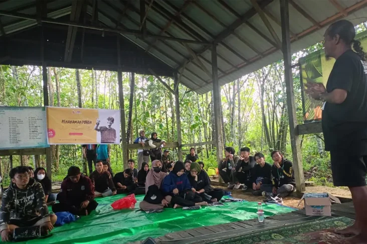 Penanaman Pohon, Relawan...