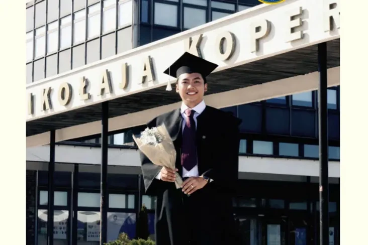 Alumnus Unair Jadi Wisudawan...