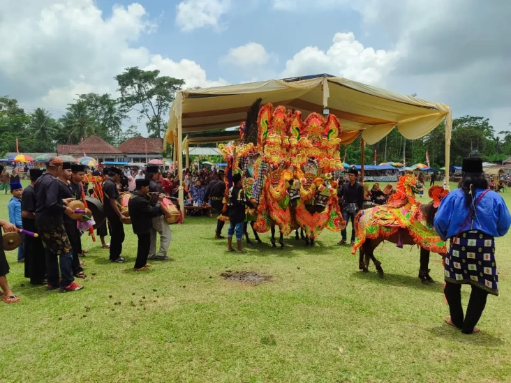 Festival Lahar Polo...