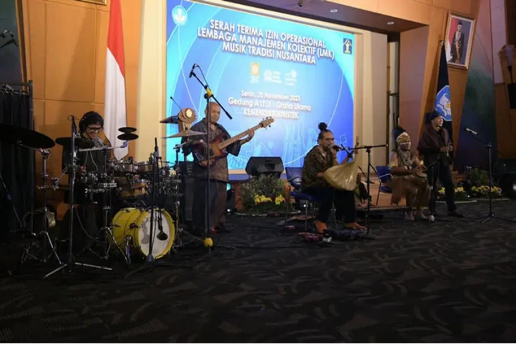 Kemendikbudristek Dukung...