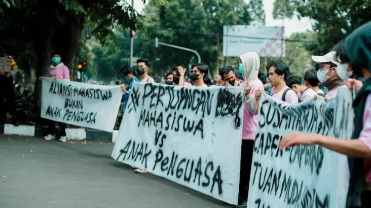 Mahasiswa Jabar: Drama...