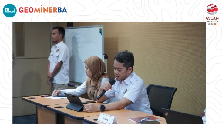 Jelang Akhir Tahun,...