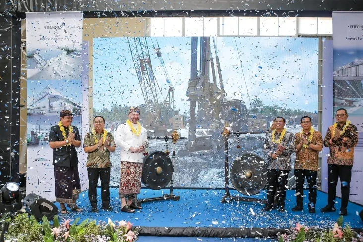 Kembangkan Bisnis, FL...