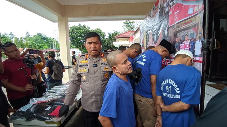 Tanam 34 Tanaman Ganja,...