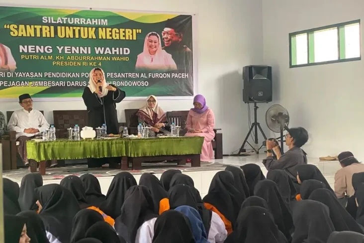 Yenny Wahid Sebut Mahfud...