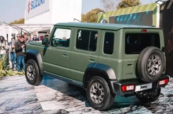 Suzuki Jimny 5 Pintu...
