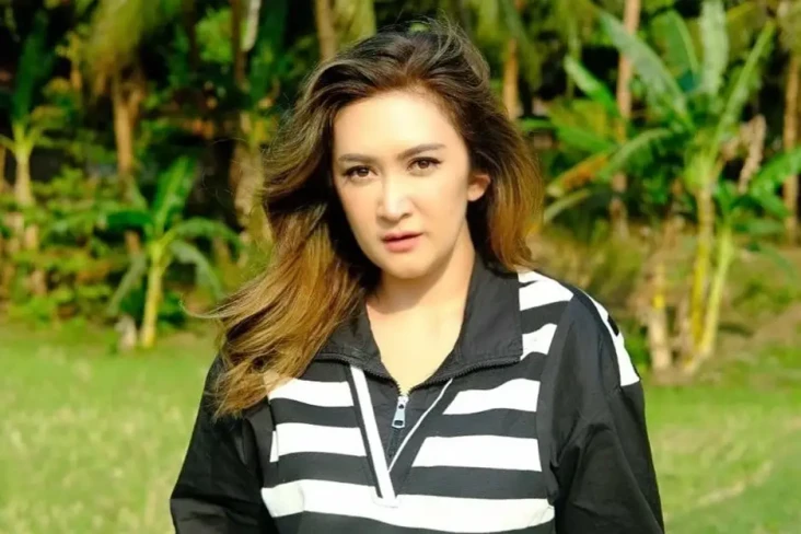 Jawaban Nafa Urbach...