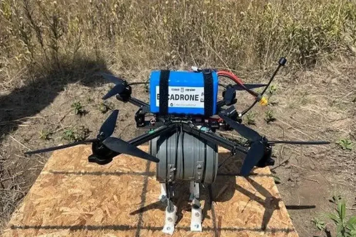Spesifikasi Drone Mammoth...