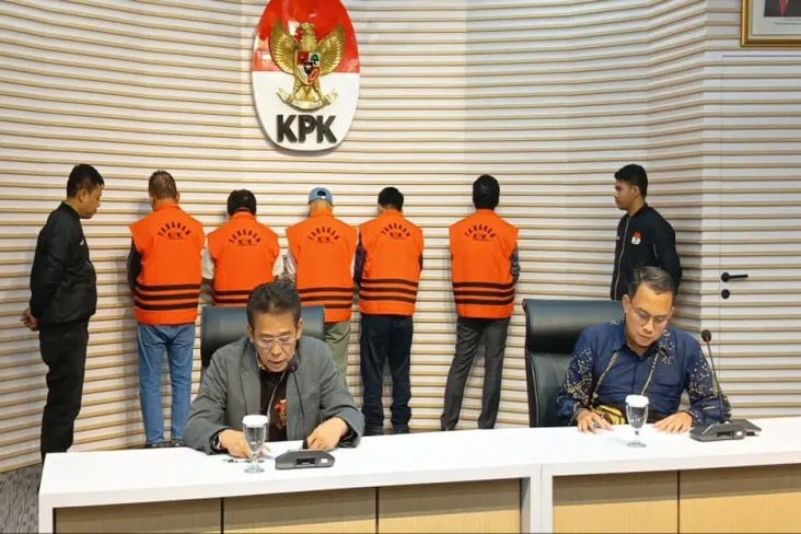 OTT di Kaltim, KPK Tetapkan...