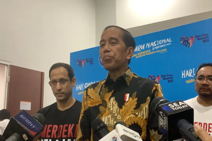 Jokowi Enggan Komentari...