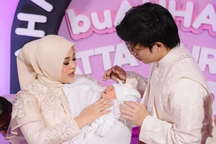 Azura Anak Kedua Aurel...