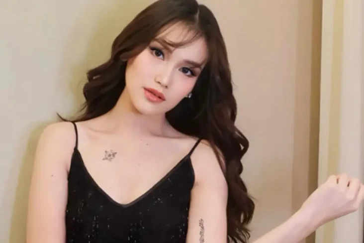 Potret Ayu Ting Ting...